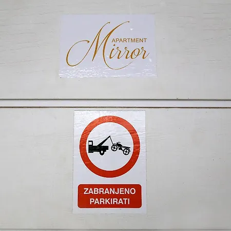 Mirror Apartment