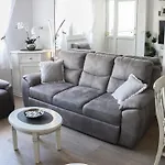 Mirror Apartman *